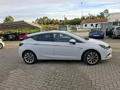 Opel Astra 2016 - 11000 EUR, 81600 km - AUTO.MOTO.pt - 81600km - foto 5 de 28
