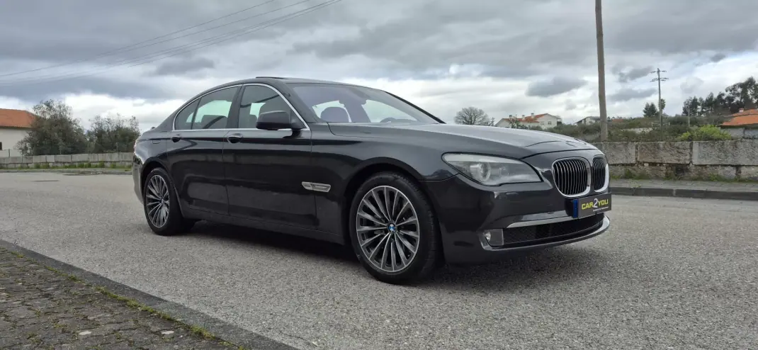 BMW 730 2009 - 13750 EUR, 304000 km - AUTO.MOTO.pt - 304000km - foto 5 de 44