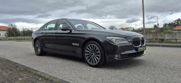 BMW 730 2009 - 13750 EUR, 304000 km - AUTO.MOTO.pt - 304000km - foto 5 de 44
