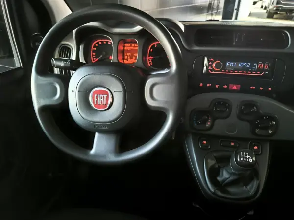 Fiat Panda 2023 - 9950 EUR, 66000 km - AUTO.MOTO.pt - 66000km - foto 24 de 29