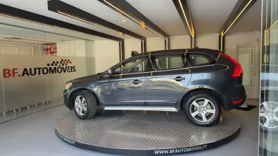 Volvo XC 60 2010 - 15900 EUR, 176365 km - AUTO.MOTO.pt - 176365km - foto 16 de 55
