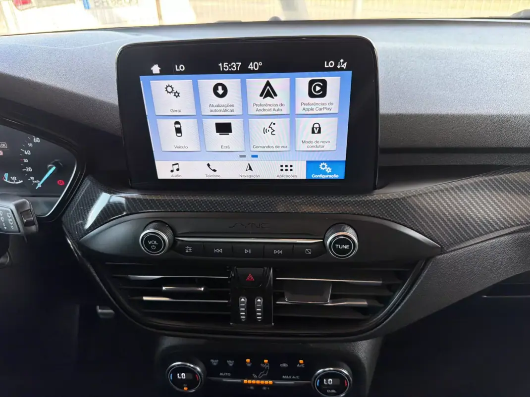 Ford Focus 2018 - 14850 EUR, 79128 km - AUTO.MOTO.pt - 79128km - foto 19 de 20