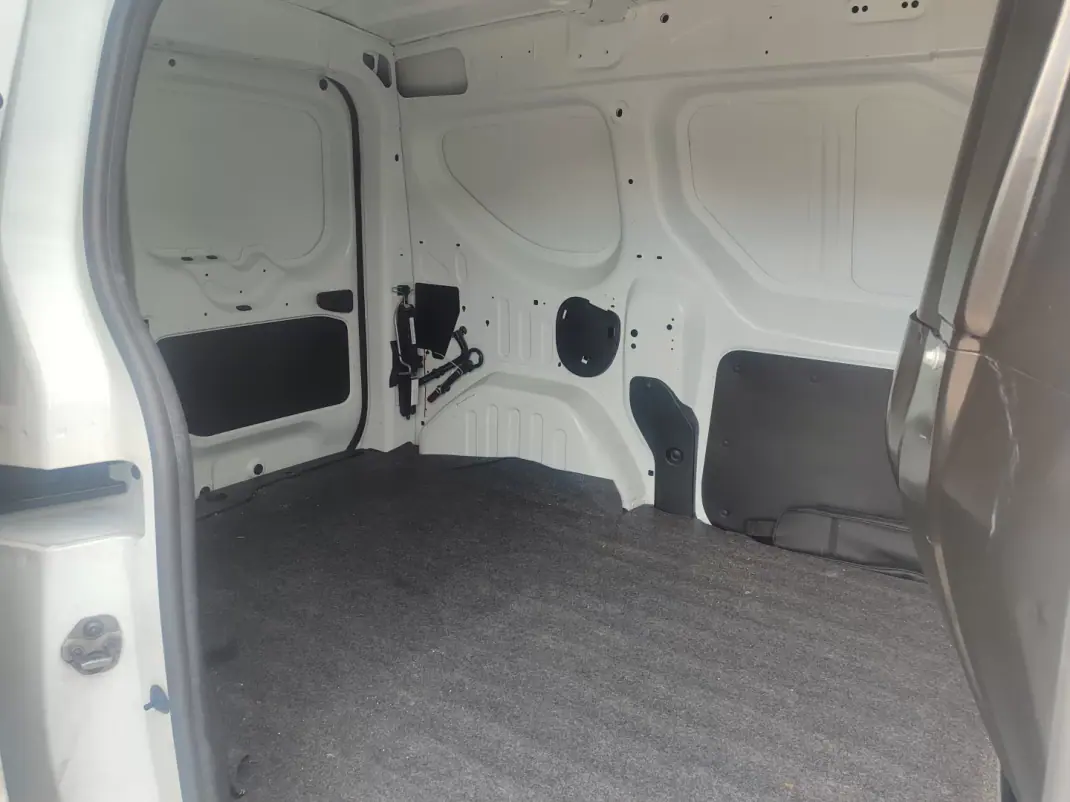 Dacia Dokker 2020 - 10900 EUR, 61000 km - AUTO.MOTO.pt - 61000km - foto 13 de 20