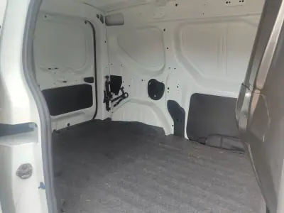 Dacia Dokker 2020 - 10900 EUR, 61000 km - AUTO.MOTO.pt - 61000km - foto 13 de 20