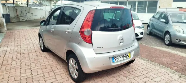 Opel Agila 2008 - 5450 EUR, 197600 km - AUTO.MOTO.pt - 197600km - foto 3 de 9
