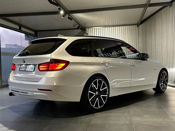 BMW 318 2012 - 16990 EUR, 173500 km - AUTO.MOTO.pt - 173500km - foto 3 de 35