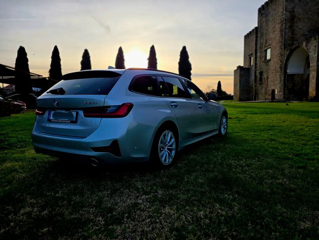 BMW ActiveHybrid 3 2021 - 24990 EUR, 162000 km - AUTO.MOTO.pt - 162000km - foto 4 de 12