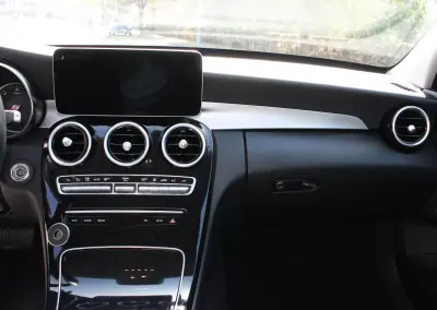Mercedes-Benz C 300 2020 - 28990 EUR, 128000 km - AUTO.MOTO.pt - 128000km - foto 20 de 36