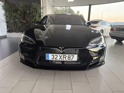 Tesla Model S 2019 - 27990 EUR, 181940 km - AUTO.MOTO.pt - 181940km - foto 2 de 29