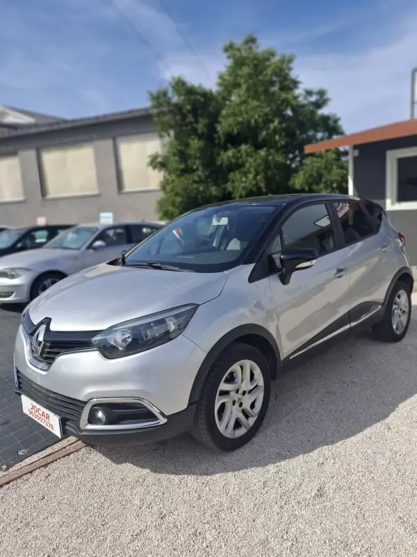 Renault Captur 2017 - 13950 EUR, 119123 km - AUTO.MOTO.pt - 119123km - foto 4 de 14