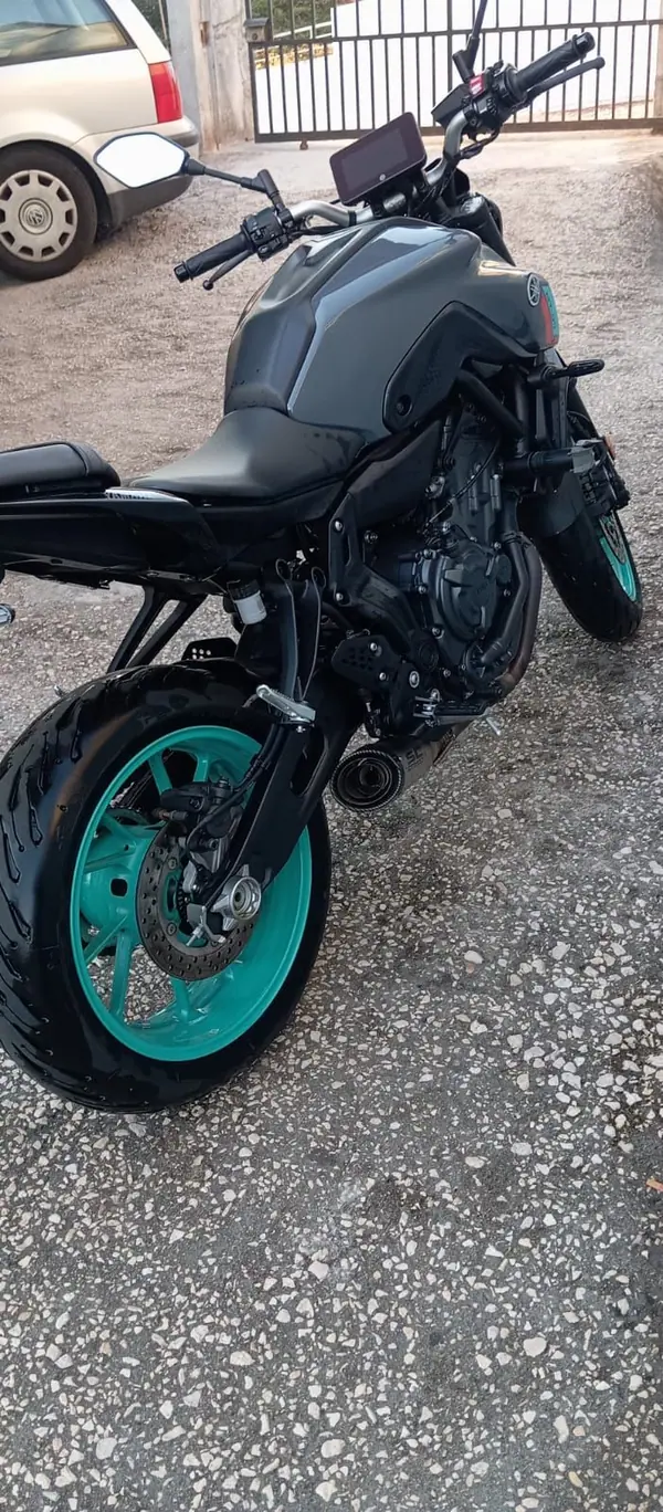 Yamaha MT 07 2023 — foto 3 de 7