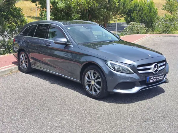 Mercedes-Benz C 200 2015 - 12480 EUR, 333200 km - AUTO.MOTO.pt - 333200km - foto 4 de 32