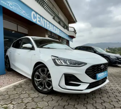 Ford Focus 2023 - 17950 EUR, 55000 km - 55000km - foto 2 de 31