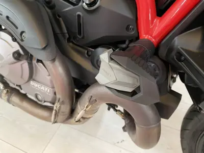 Ducati Monster 1000 2018 - 9950 EUR, 10707 km - AUTO.MOTO.pt - 10707km - foto 9 de 19