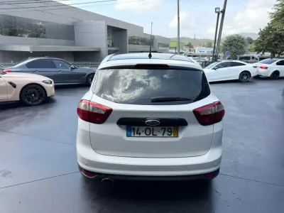 Ford C-Max 2011 - 8900 EUR, 205000 km - AUTO.MOTO.pt - 205000km - foto 4 de 9