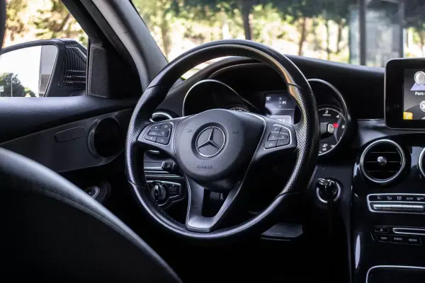 Mercedes-Benz C 220 2016 - 20900 EUR, 182084 km - AUTO.MOTO.pt - 182084km - foto 31 de 39