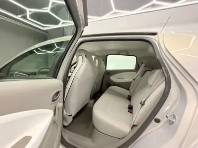 Renault Zoe 2019 - 10500 EUR, 99000 km - 99000km - foto 9 de 19