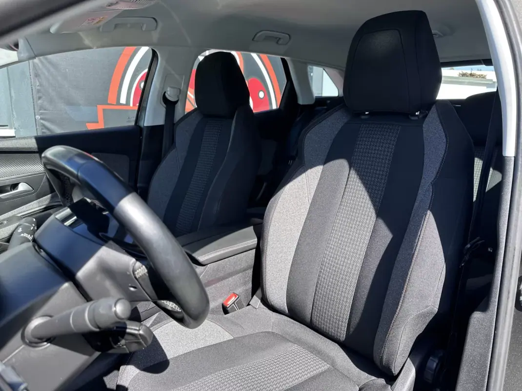 Peugeot 3008 2019 - 13900 EUR, 180724 km - AUTO.MOTO.pt - 180724km - foto 13 de 34