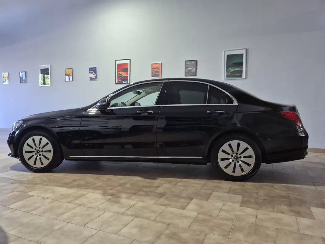 Mercedes-Benz C 300 2020 - 24750 EUR, 103000 km - 103000km - foto 4 de 36