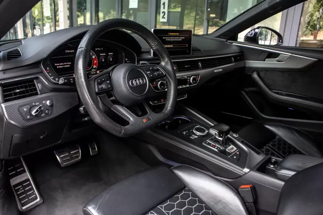 Audi RS5 Sportback 2017 - 53990 EUR, 137529 km - AUTO.MOTO.pt - 137529km - foto 25 de 38