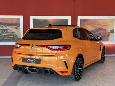Renault Mégane 2019 - 49990 EUR, 11812 km - AUTO.MOTO.pt - 11812km - foto 10 de 25