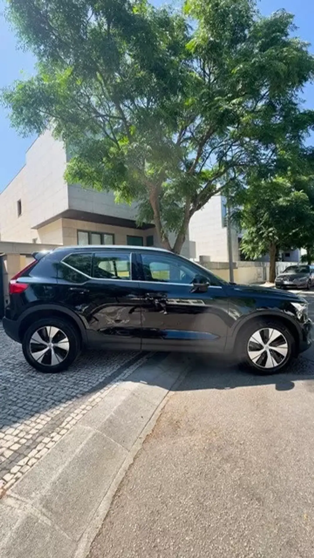 Volvo XC 40 2021 - 25990 EUR, 131254 km - 131254km - foto 5 de 23