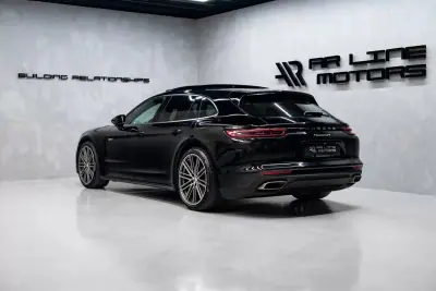 Porsche Panamera Sport Turismo 2020 - 63950 EUR, 111000 km - AUTO.MOTO.pt - 111000km - foto 9 de 53