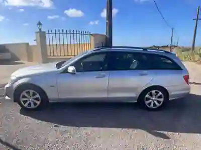 Mercedes-Benz C 200 2011 - 10500 EUR, 288000 km - 288000km - foto 7 de 15