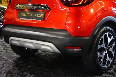 Renault Captur 2019 - 14900 EUR, 80047 km - AUTO.MOTO.pt - 80047km - foto 11 de 31