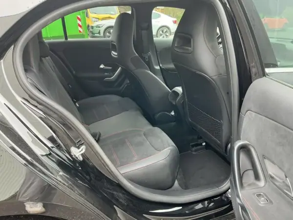 Mercedes-Benz A 250 2020 - 28500 EUR, 16229 km - AUTO.MOTO.pt - 16229km - foto 13 de 16