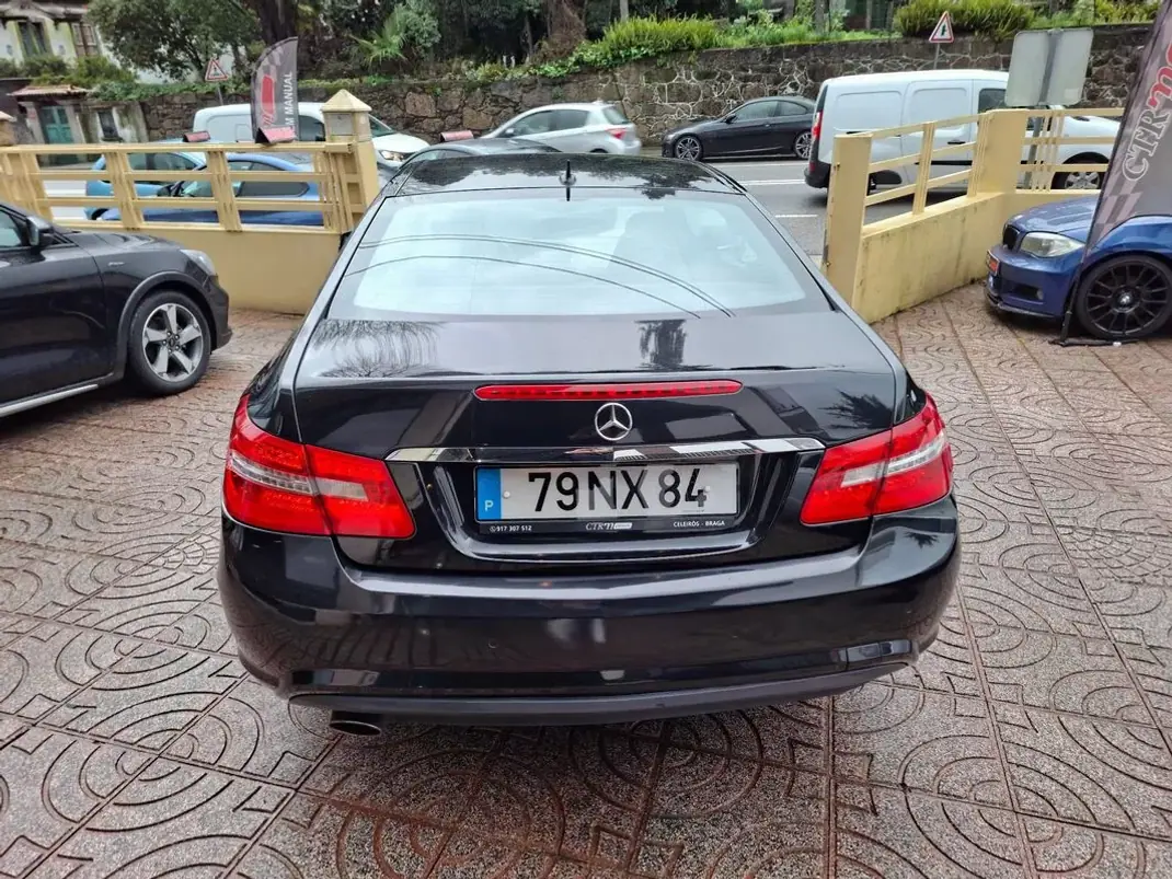 Mercedes-Benz E 250 2009 - 16500 EUR, 134447 km - AUTO.MOTO.pt - 134447km - foto 11 de 29