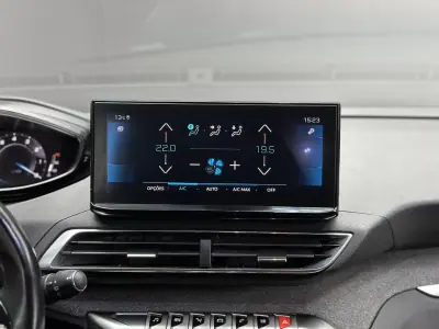 Peugeot 5008 2021 - 24800 EUR, 142000 km - AUTO.MOTO.pt - 142000km - foto 24 de 38