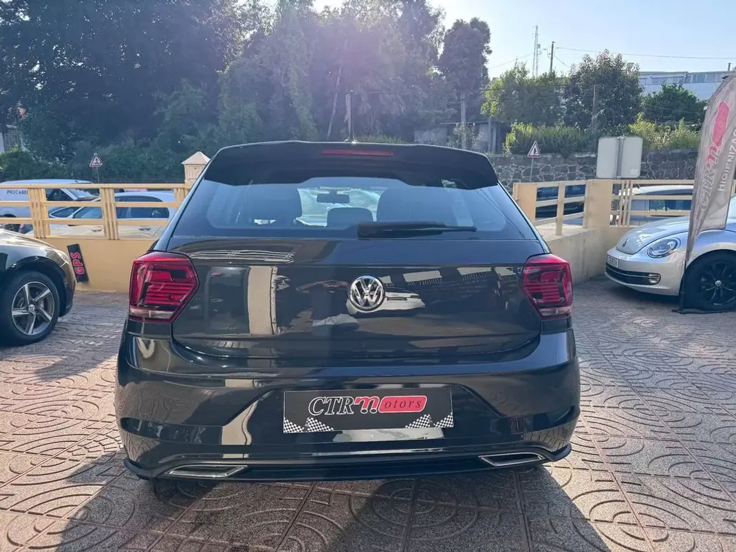 Volkswagen Polo 2018 - 14900 EUR, 186328 km - 186328km - foto 2 de 32