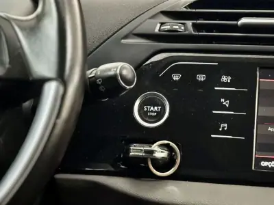 Citroën C4 Grand Picasso 2018 - 11500 EUR, 154000 km - AUTO.MOTO.pt - 154000km - foto 30 de 57