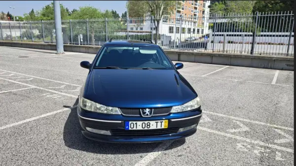 Peugeot 406 2002 - 3000 EUR, 205970 km - AUTO.MOTO.pt - 205970km - foto 3 de 6