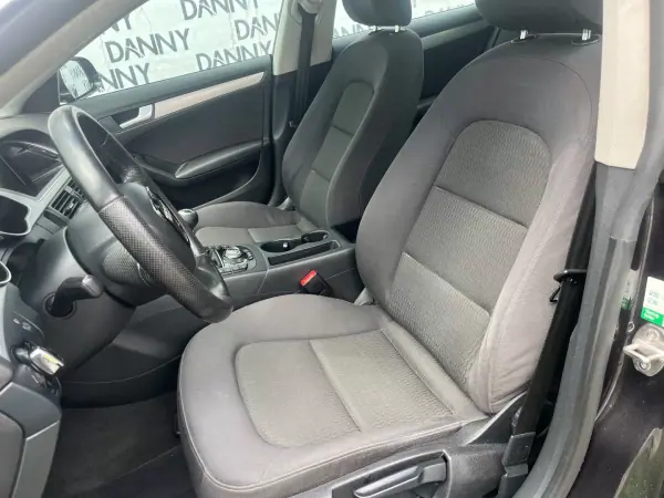 Audi A5 Sportback 2011 - 13990 EUR, 223000 km - AUTO.MOTO.pt - 223000km - foto 11 de 12