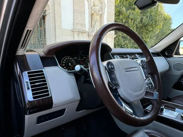 Land Rover Range Rover 2017 - 74480 EUR, 73870 km - AUTO.MOTO.pt - 73870km - foto 22 de 50
