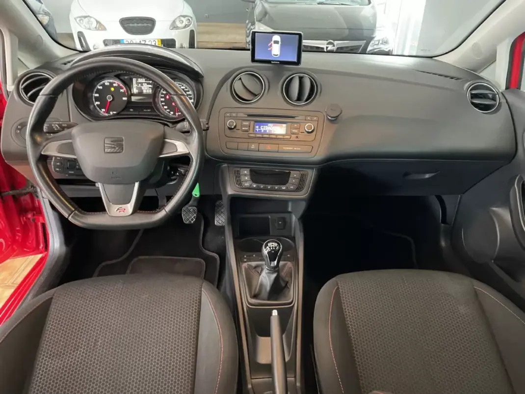 SEAT Ibiza ST 2014 - 12900 EUR, 97000 km - AUTO.MOTO.pt - 97000km - foto 23 de 27