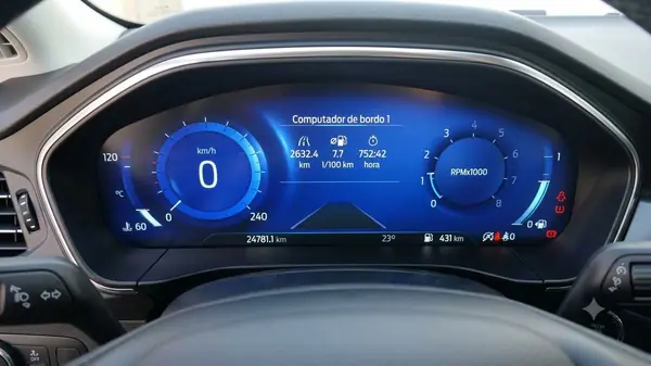 Ford Focus SW 1.0 EcoBoost Hybrid ACTIVE 2024 Gasolina — 25 000 km · Lisboa Ford Focus SW 1.0 EcoBoost Hybrid ACTIVE 2024 Gasolina