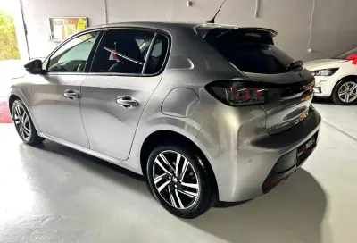 Peugeot 208 2020 - 11500 EUR, 162145 km - AUTO.MOTO.pt - 162145km - foto 3 de 35