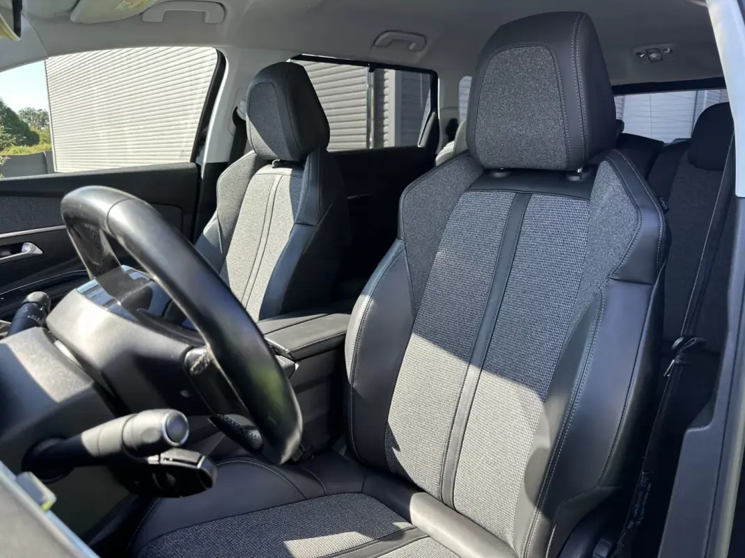 Peugeot 5008 2018 - 14900 EUR, 190000 km - 190000km - foto 71 de 73