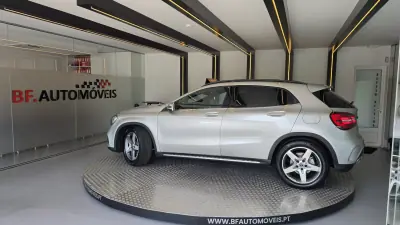 Mercedes-Benz GLA 180 2018 - 24900 EUR, 41570 km - 41570km - foto 13 de 52