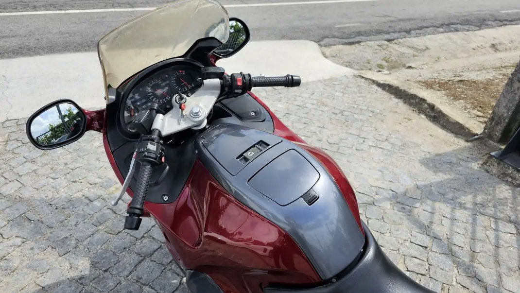 Yamaha 1993 - 2900 EUR, 65588 km - AUTO.MOTO.pt - 65588km - foto 9 de 16