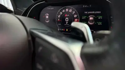 Audi R8 Coupé 2015 - 129990 EUR, 78788 km - 78788km - foto 17 de 34