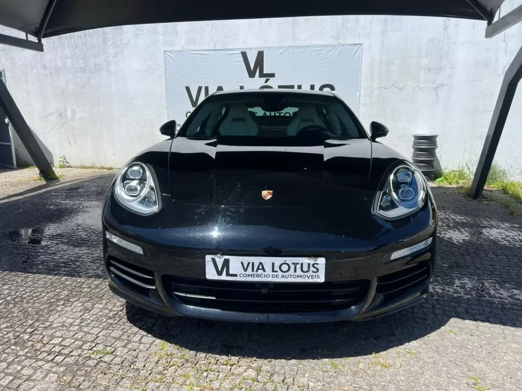 Porsche Panamera 2014 - 46000 EUR, 136900 km - AUTO.MOTO.pt - 136900km - foto 6 de 19
