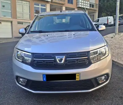 Dacia Sandero 2018 - 8500 EUR, 155000 km - AUTO.MOTO.pt - 155000km - foto 2 de 22