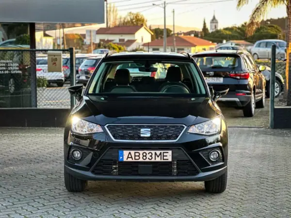 SEAT Arona 2020 - 15890 EUR, 40000 km - AUTO.MOTO.pt - 40000km - foto 3 de 12