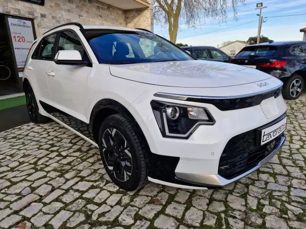 Kia Niro EV 2024 - 33500 EUR, 1700 km - AUTO.MOTO.pt - 1700km - foto 7 de 48