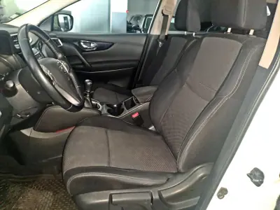 Nissan Qashqai 2015 - 12990 EUR, 104000 km - 104000km - foto 10 de 22