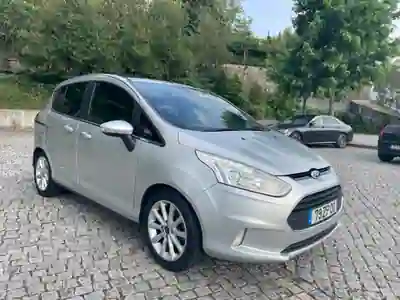 Ford B-Max 2017 - 10990 EUR, 137000 km - AUTO.MOTO.pt - 137000km - foto 5 de 12